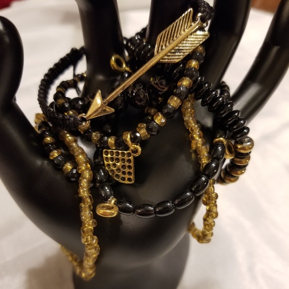 Handmade bracelets - Picture 3 of 5